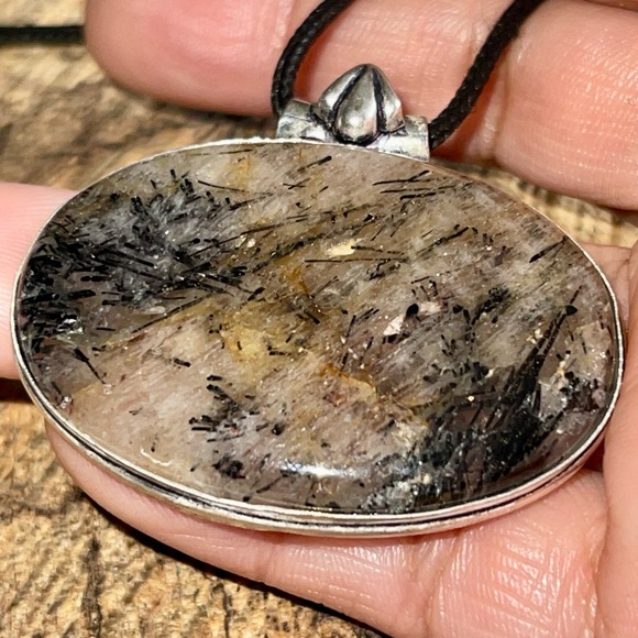 Beautiful Black Rutile Quartz Pendant - Picture 4 of 14